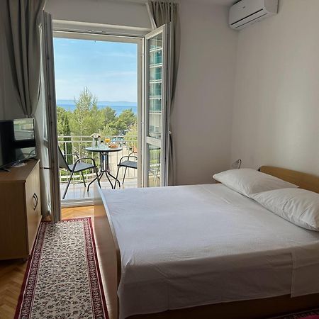 Spacious Family Apartment Near The Beach 마카르스카 외부 사진