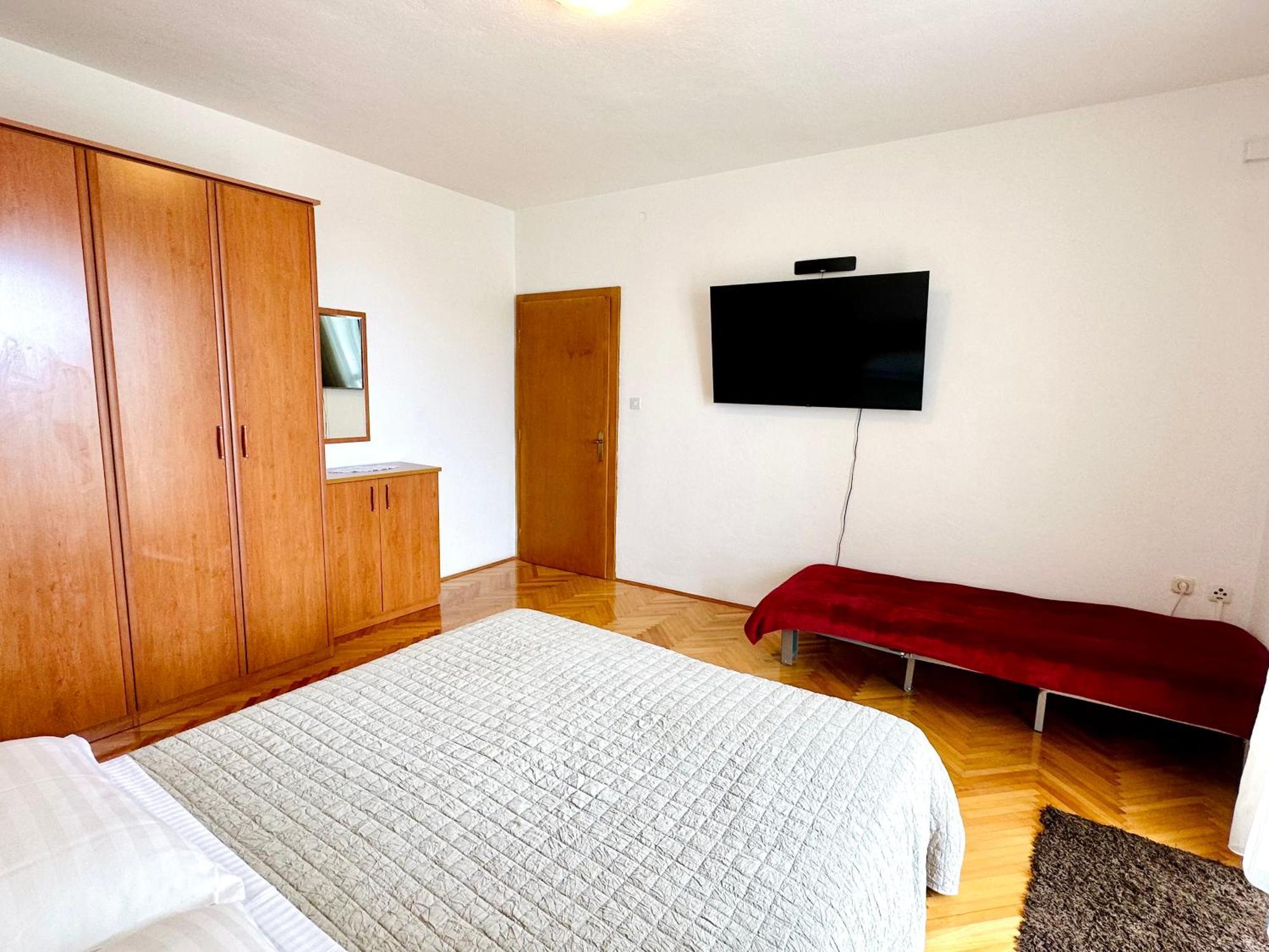 Spacious Family Apartment Near The Beach 마카르스카 외부 사진