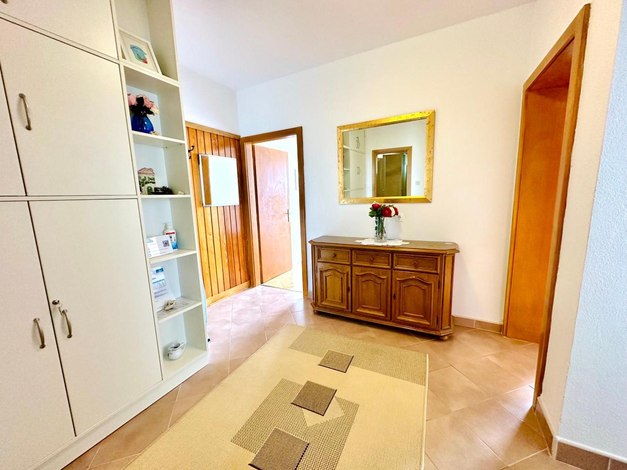 Spacious Family Apartment Near The Beach 마카르스카 외부 사진