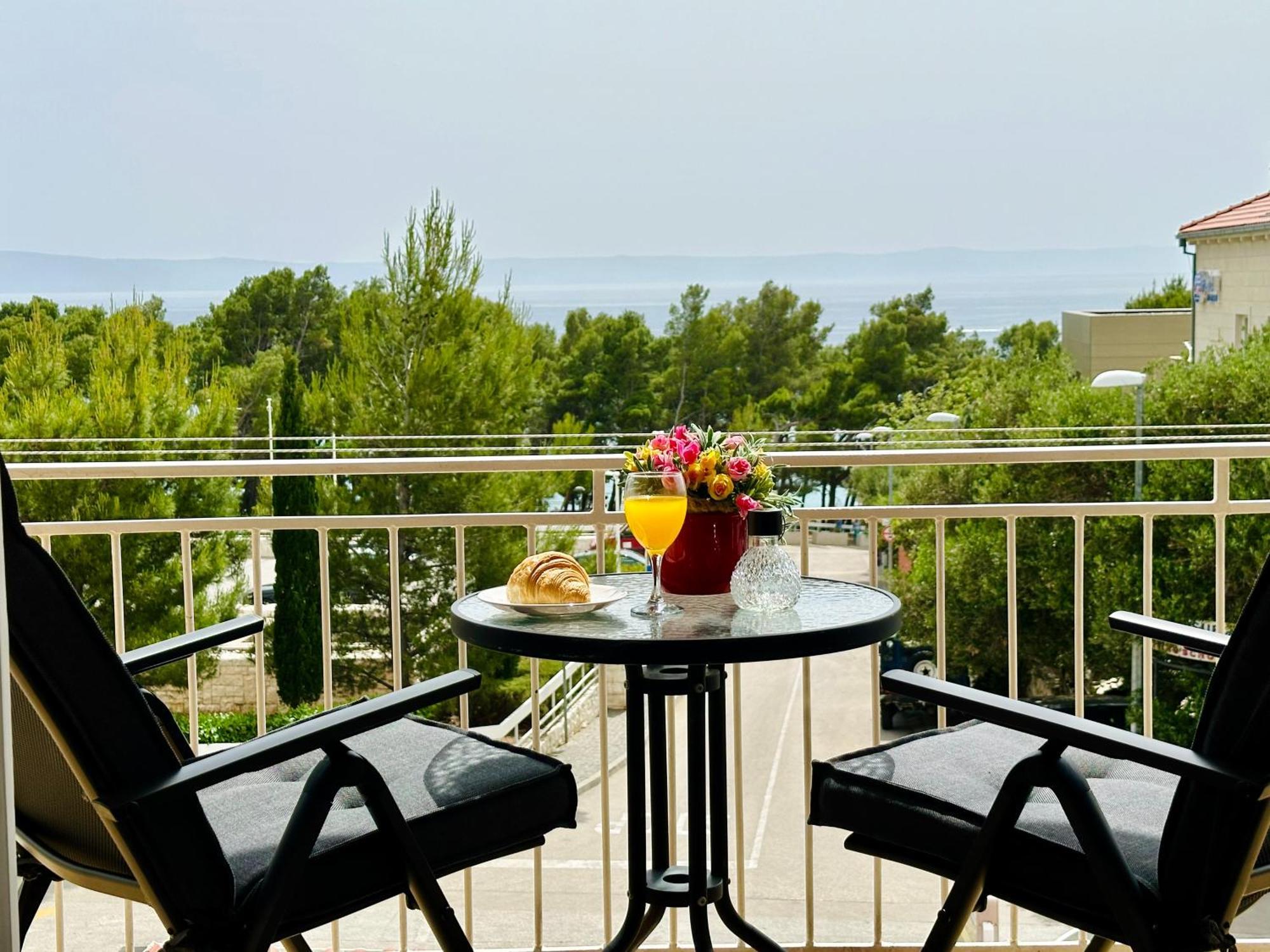Spacious Family Apartment Near The Beach 마카르스카 외부 사진