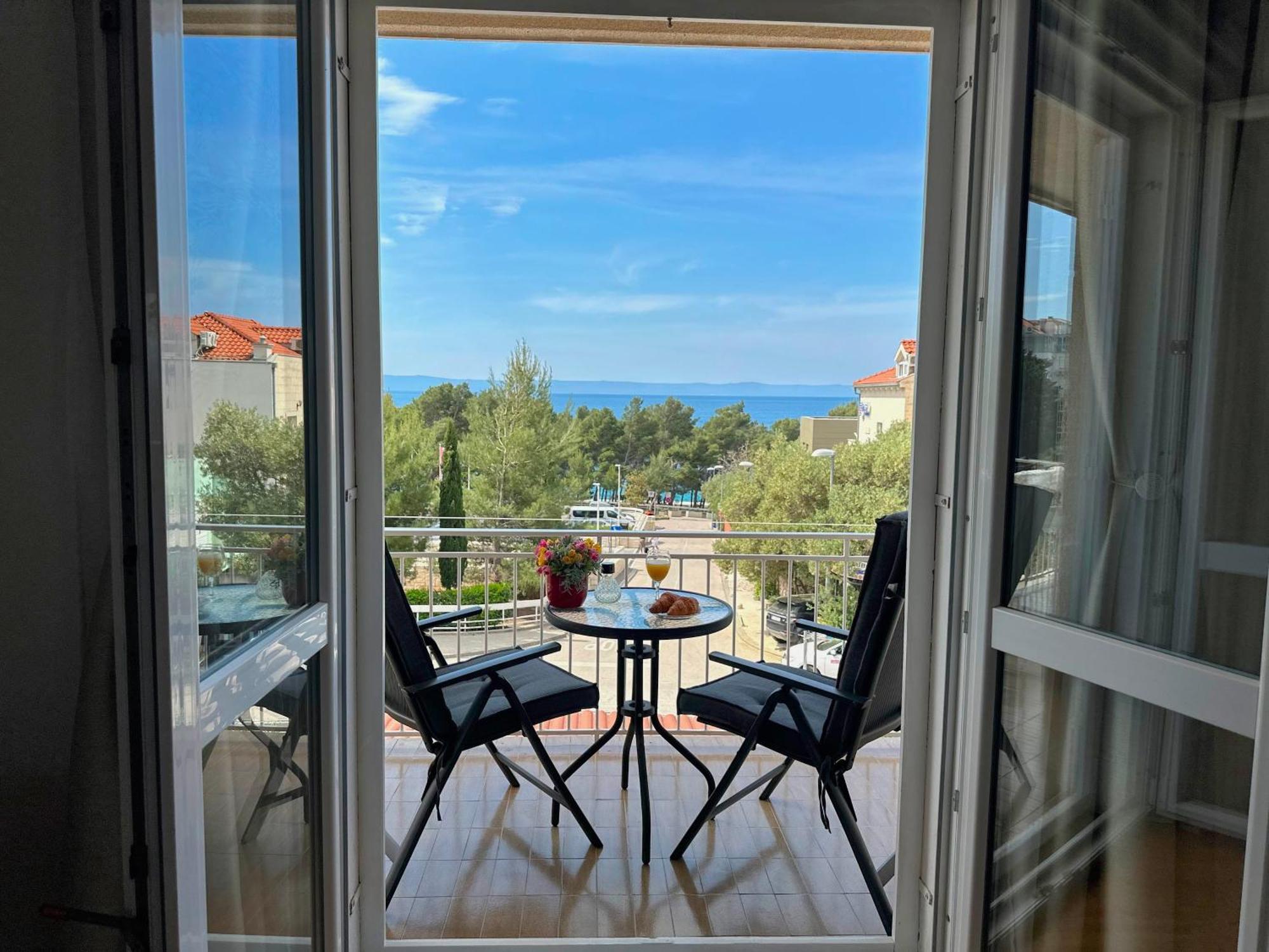 Spacious Family Apartment Near The Beach 마카르스카 외부 사진