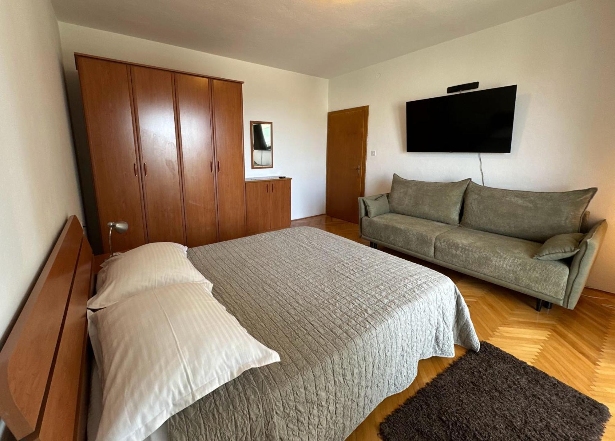 Spacious Family Apartment Near The Beach 마카르스카 외부 사진